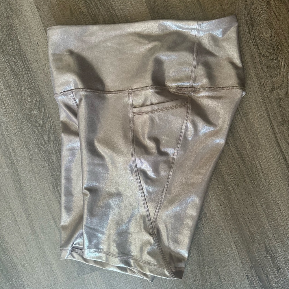 Old Navy High Rise Go Dry Bike Short Size Medium